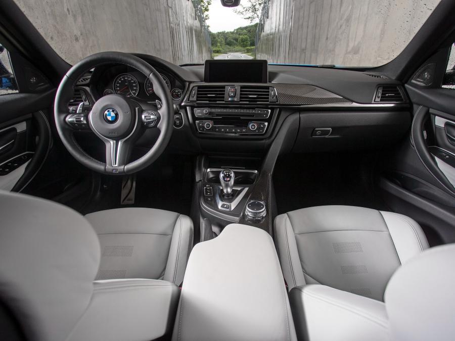  BMW M3 2015 года  (US) (фото 5 из 7)